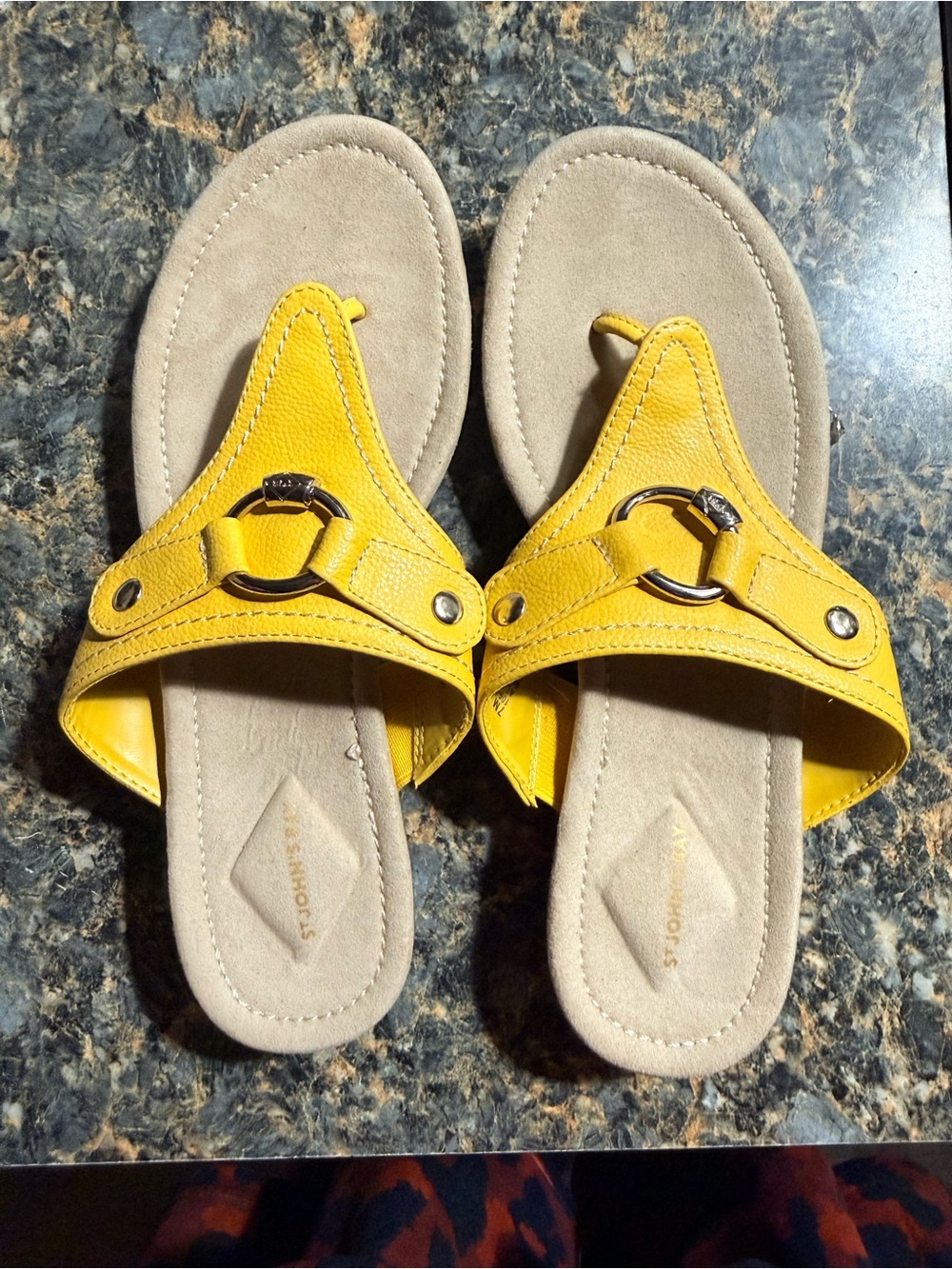 St. Johns Bay Yellow Leather Ring-Accent flip flop Sandals women’s